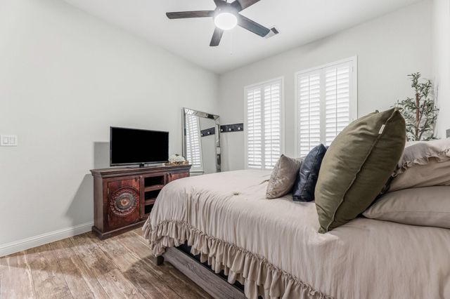 25127 E Tara Plantation Drive E, Tomball, TX 77375