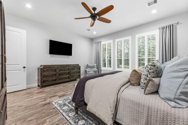 25127 E Tara Plantation Drive E, Tomball, TX 77375