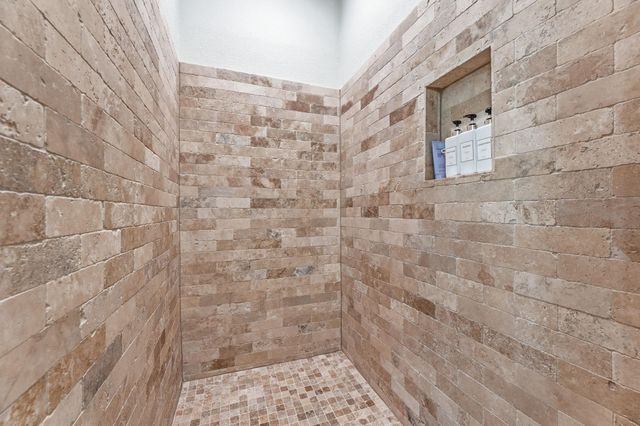 25127 E Tara Plantation Drive E, Tomball, TX 77375