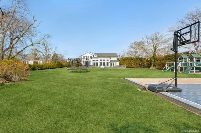 315 Hewlett Neck Road, Hewlett Neck, NY 11598