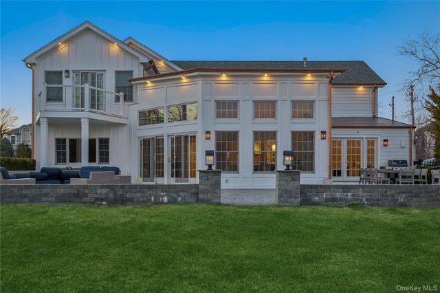 315 Hewlett Neck Road, Hewlett Neck, NY 11598