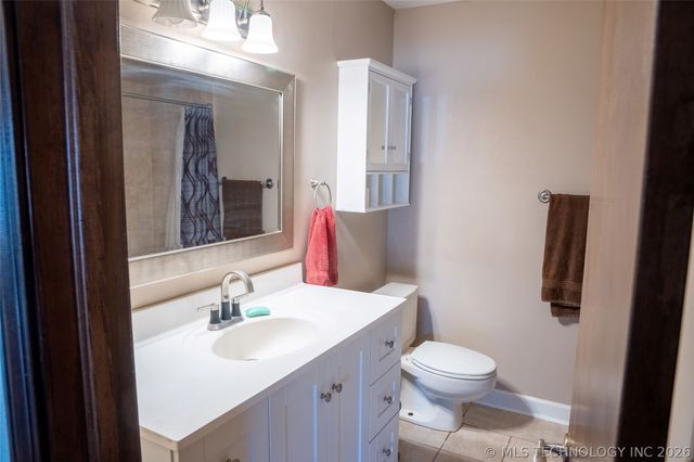 8212 S 74TH East Avenue, Tulsa, OK 74133