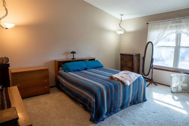 8212 S 74TH East Avenue, Tulsa, OK 74133