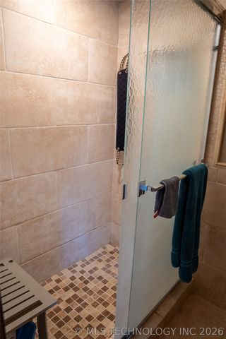 8212 S 74TH East Avenue, Tulsa, OK 74133