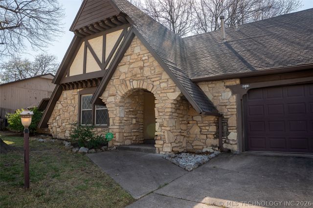 8212 S 74TH East Avenue, Tulsa, OK 74133