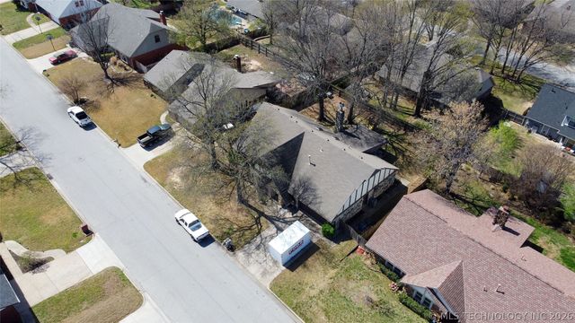 8212 S 74TH East Avenue, Tulsa, OK 74133