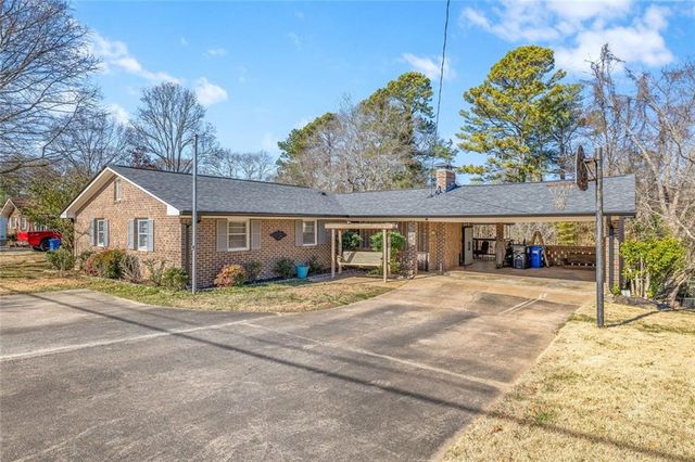 344 Holly Drive, Gainesville, GA 30501