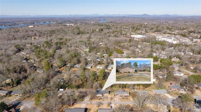 344 Holly Drive, Gainesville, GA 30501