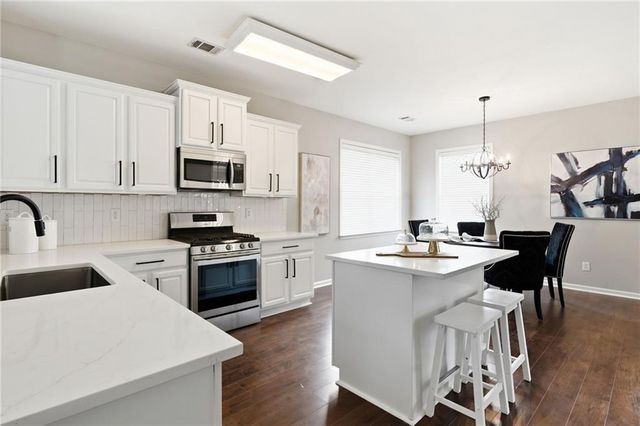 5425 Fieldfreen Drive, Cumming, GA 30028