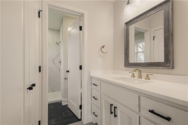 14401 NW 67th Street, Parkville, MO 64152