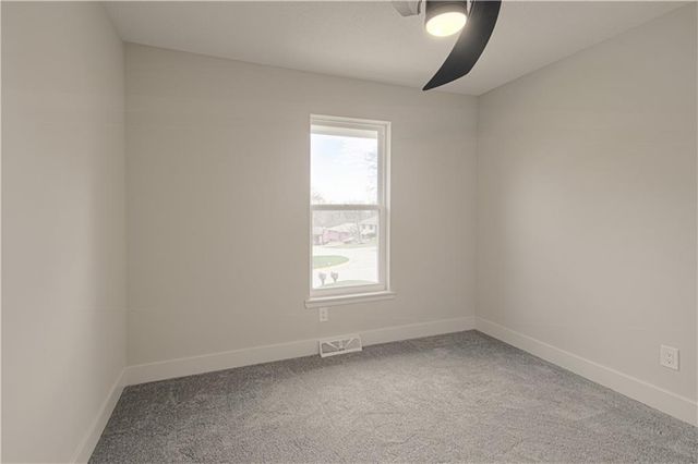 14401 NW 67th Street, Parkville, MO 64152