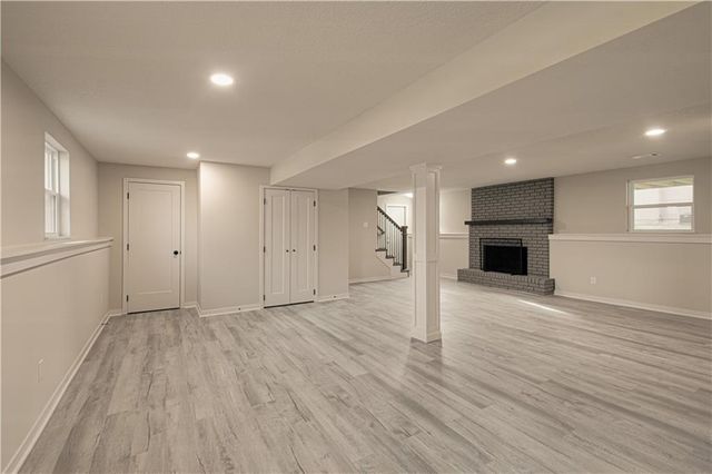 14401 NW 67th Street, Parkville, MO 64152
