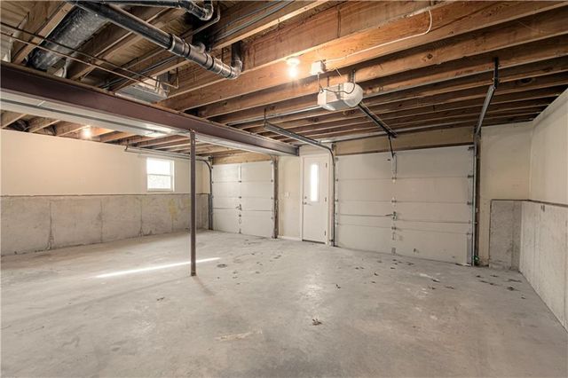 14401 NW 67th Street, Parkville, MO 64152