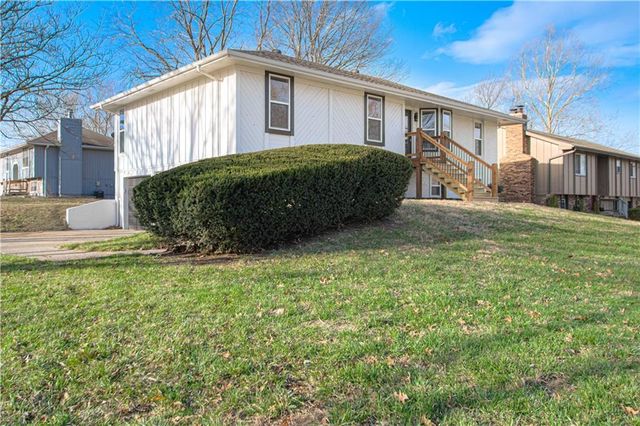 14401 NW 67th Street, Parkville, MO 64152