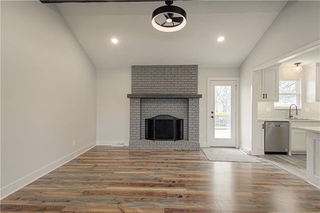14401 NW 67th Street, Parkville, MO 64152
