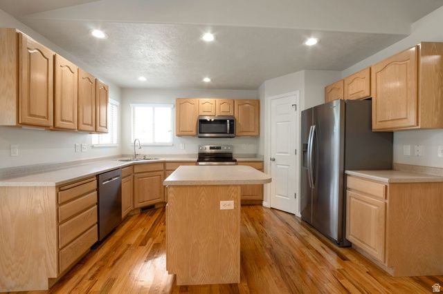 9067 S WISTERIA WAY, West Jordan, UT 84081