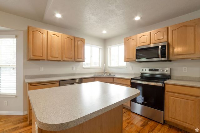 9067 S WISTERIA WAY, West Jordan, UT 84081