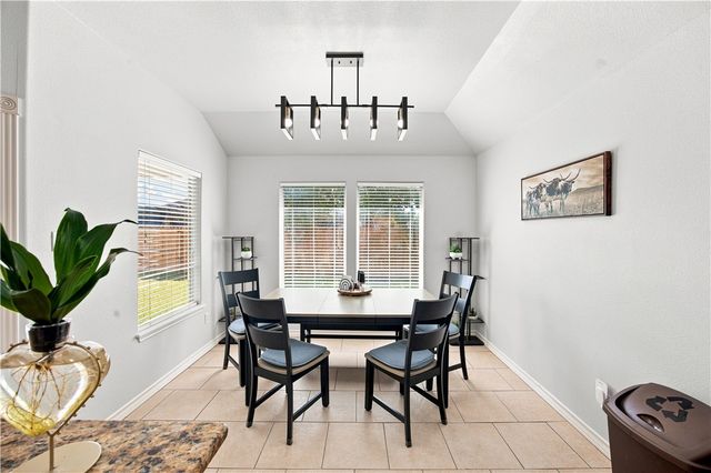 3614 Topaz Ct, Corpus Christi, TX 78414