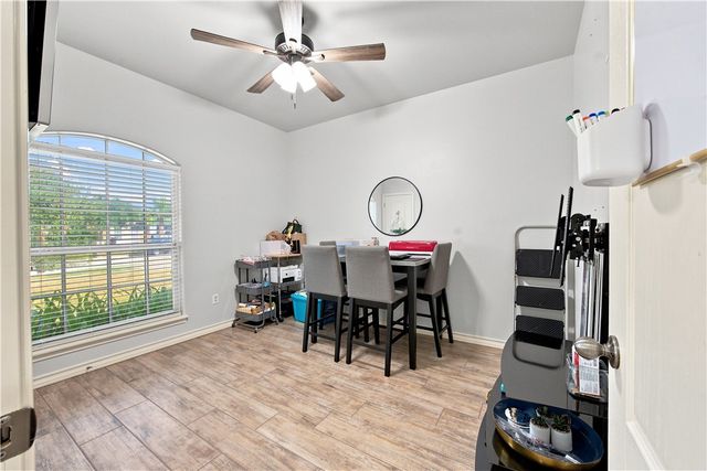 3614 Topaz Ct, Corpus Christi, TX 78414