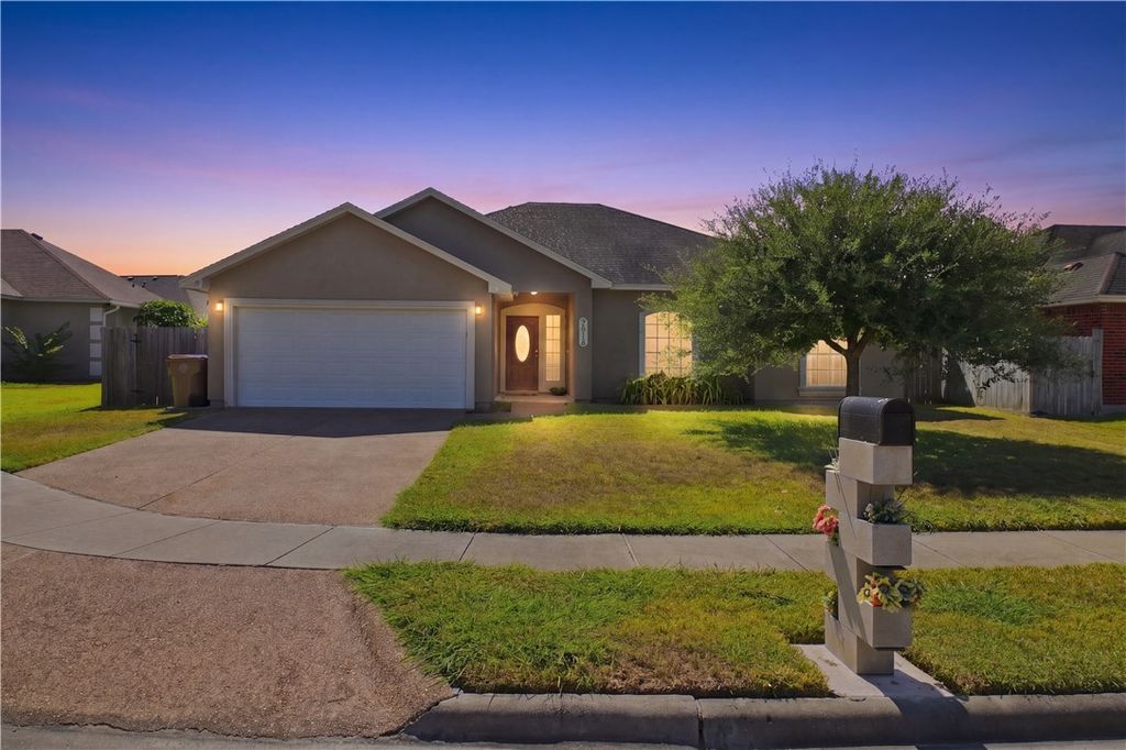 3614 Topaz Ct, Corpus Christi, TX 78414 — photo 4