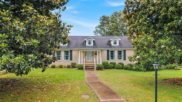 5956 Crestview Drive, Hixson, TN 37343