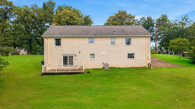 5956 Crestview Drive, Hixson, TN 37343