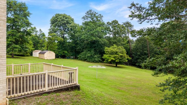 5956 Crestview Drive, Hixson, TN 37343
