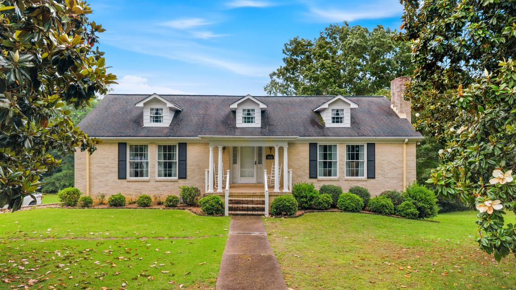 5956 Crestview Drive, Hixson, TN 37343