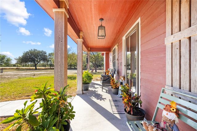 9227 BAKER ROAD, Papalote, TX 78387