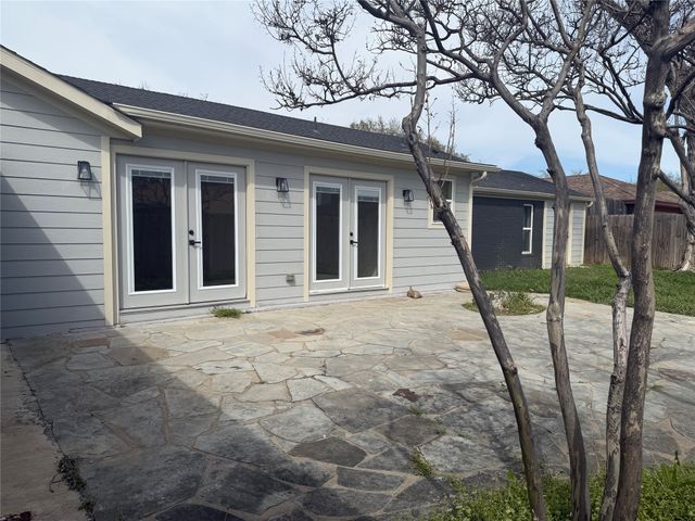 2517 Canterbury Court, Carrollton, TX 75006