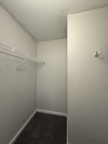 1905 Timberline Cir, Oak Grove, KY 42262