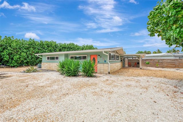 4626 GLEASON AVENUE, Sarasota, FL 34242