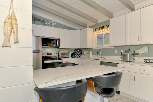 4626 GLEASON AVENUE, Sarasota, FL 34242