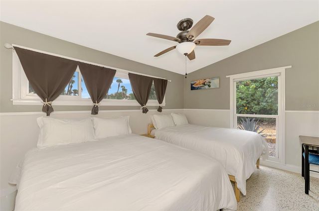 4626 GLEASON AVENUE, Sarasota, FL 34242