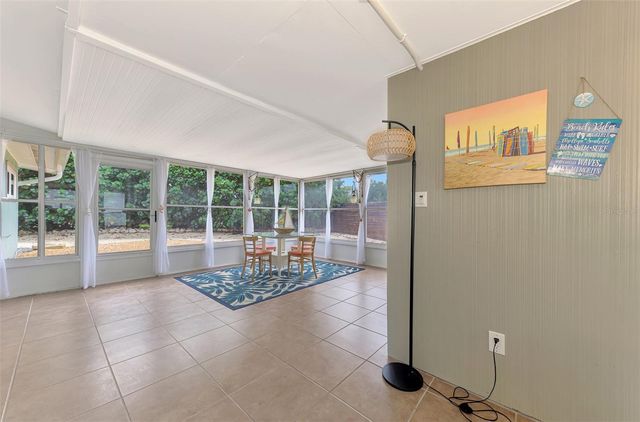 4626 GLEASON AVENUE, Sarasota, FL 34242