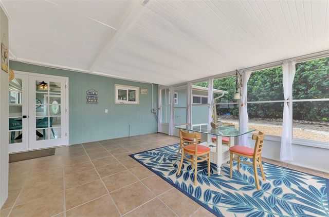 4626 GLEASON AVENUE, Sarasota, FL 34242