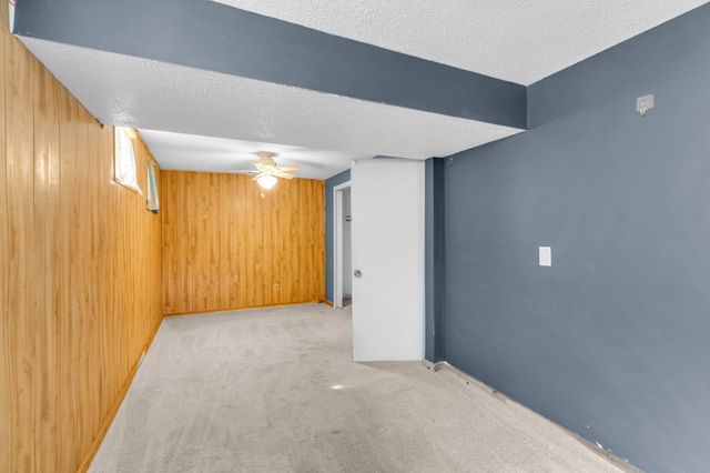 6432 Zealand Avenue N, Brooklyn Park, MN 55428
