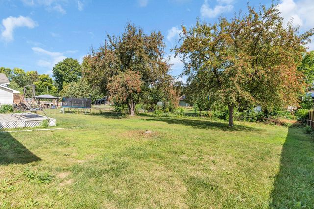 6432 Zealand Avenue N, Brooklyn Park, MN 55428