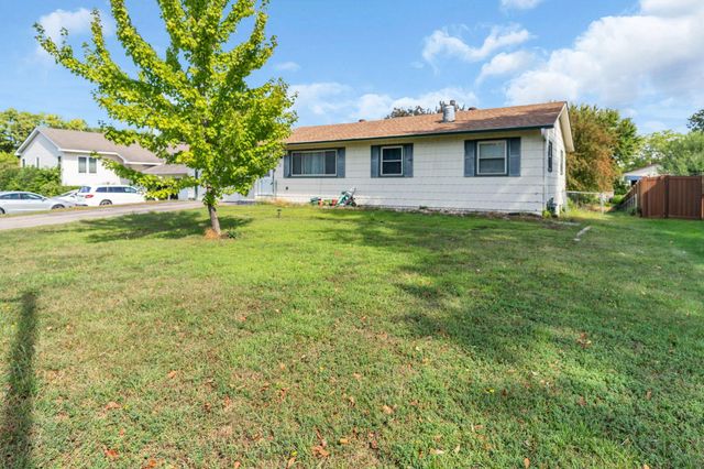 6432 Zealand Avenue N, Brooklyn Park, MN 55428