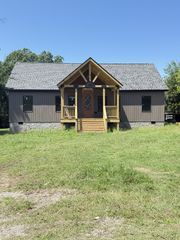 3122 Clay Tomlinson Rd, Erin, TN 37061