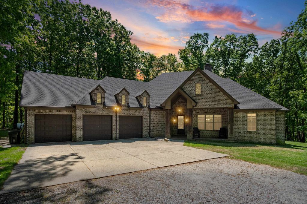 760 SUGAR HILL DR, Moscow, TN 38057
