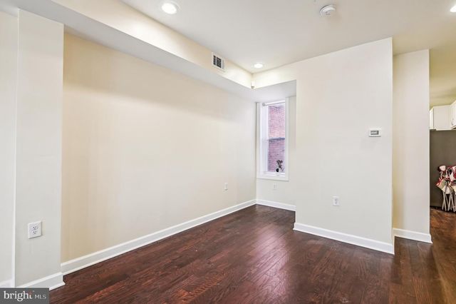 19 N HILTON ST, Baltimore, MD 21229