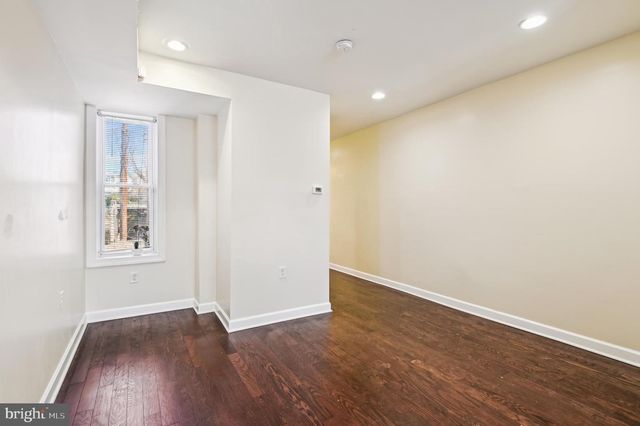 19 N HILTON ST, Baltimore, MD 21229