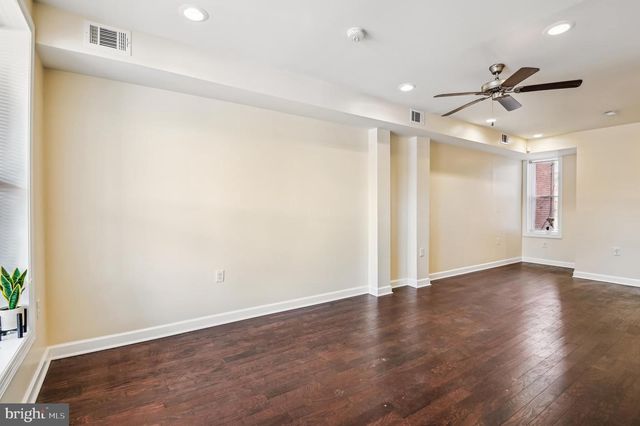 19 N HILTON ST, Baltimore, MD 21229