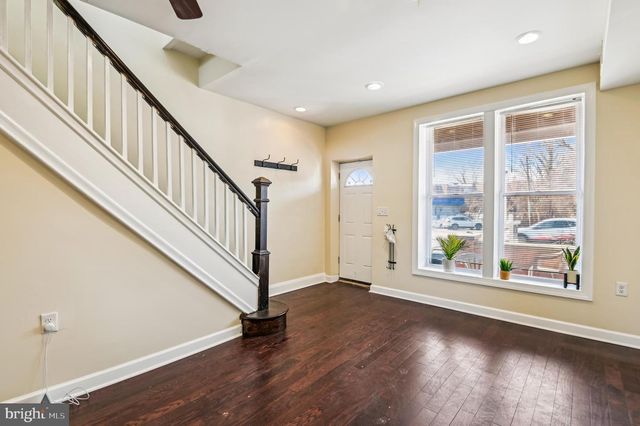 19 N HILTON ST, Baltimore, MD 21229