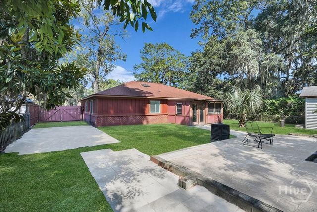 37 E Welwood Drive, Savannah, GA 31419