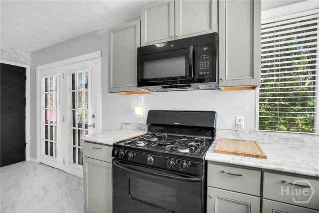 37 E Welwood Drive, Savannah, GA 31419