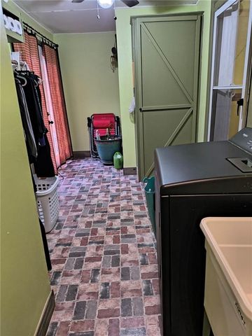 209 Gordon Avenue, Calhoun, GA 30701