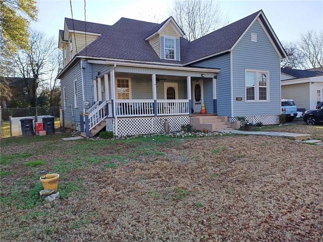 209 Gordon Avenue, Calhoun, GA 30701