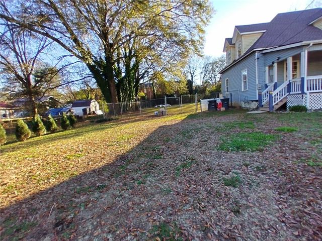 209 Gordon Avenue, Calhoun, GA 30701